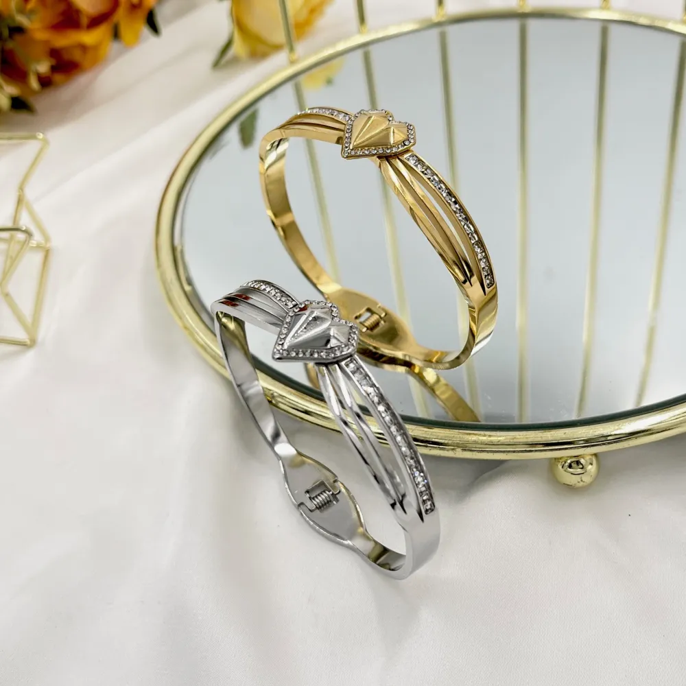 Cuore-Bracciale Rigido in Acciaio - BAR-413-8226