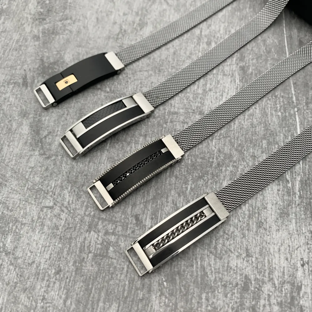 Bracciale da Uomo Regolabile con Chiusura a Calamita - BAU6969-Piastrina-Bracciale da Uomo