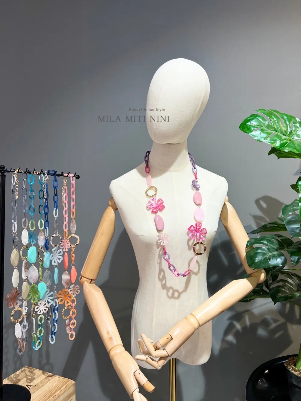 Fiore-Collana Lunga in Resina - CML-13583