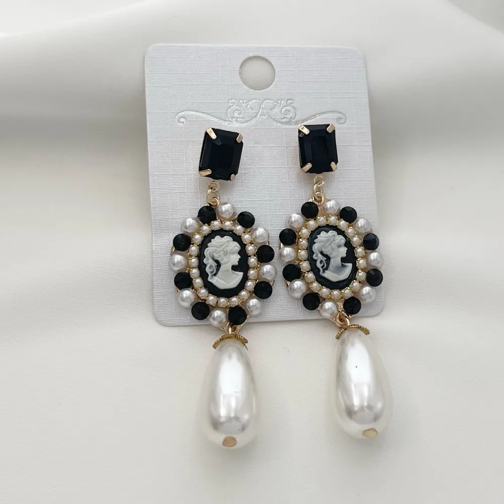 Cameo con Goccia di Perla-Orecchini Moda - OMM-520-L18