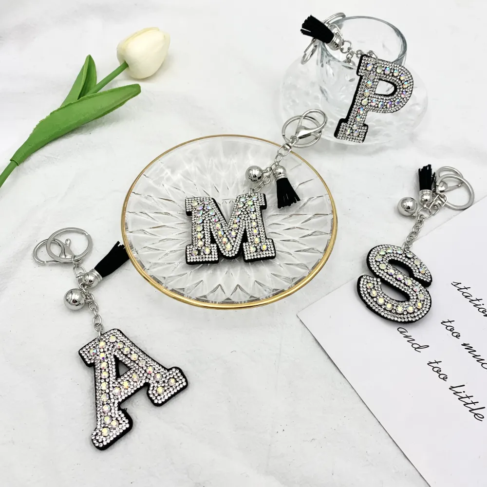 Iniziale con Strass-Portachiave Moda - PKM-146-154