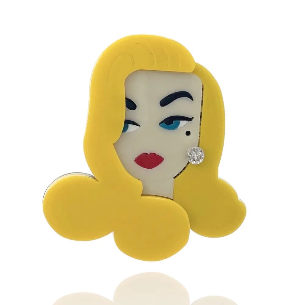 Donna-Spilla in Resina - SPM-121-64