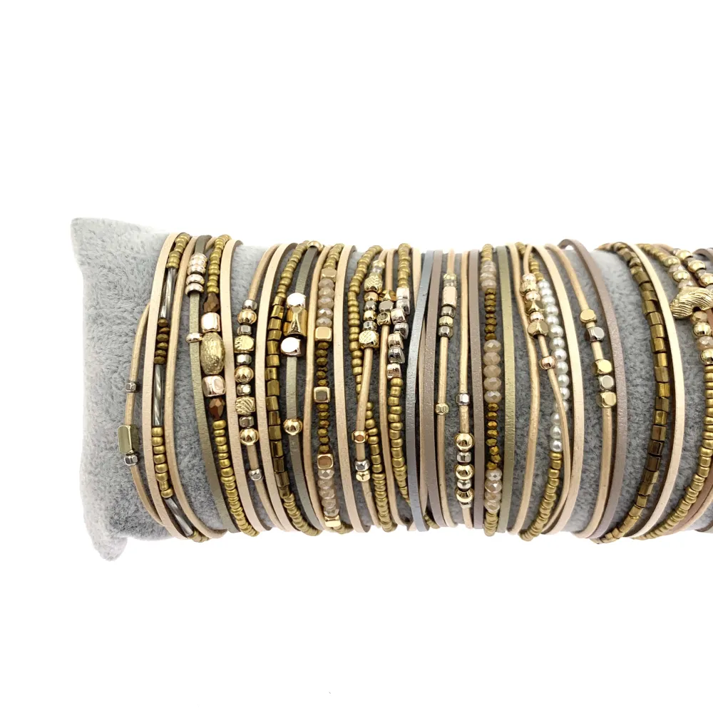 7pz Bracciali+Cuscino in Omaggio - BPM176-172-Multifili con Charmes- 7 Pz Bracciali