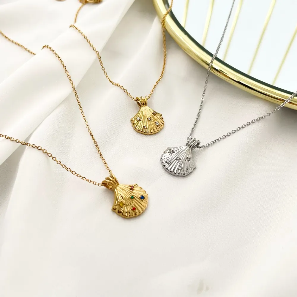 Conchiglia con Punti Luci-Collana Girocollo in Acciaio - CAC-103-AA3503N