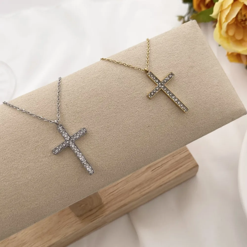 Croce con Zirconia-Collana Corta in Acciaio - CAC-103-AA945N