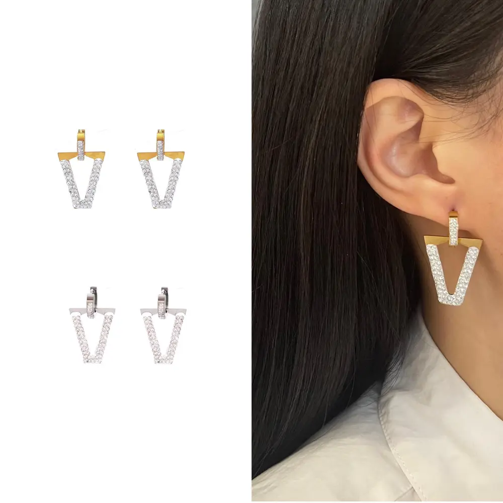 OAP413-701-Triangolo- Orecchini in Acciaio - OAP413-701-Triangolo- Orecchini in Acciaio