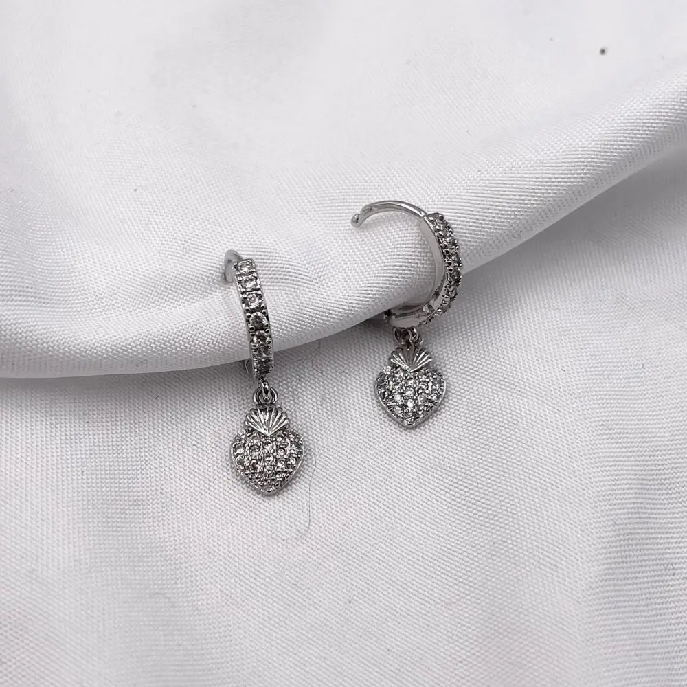 Cerchio con Sacro Cuore-Orecchini con Zirconia - OMZ-109-Sacro Cuore