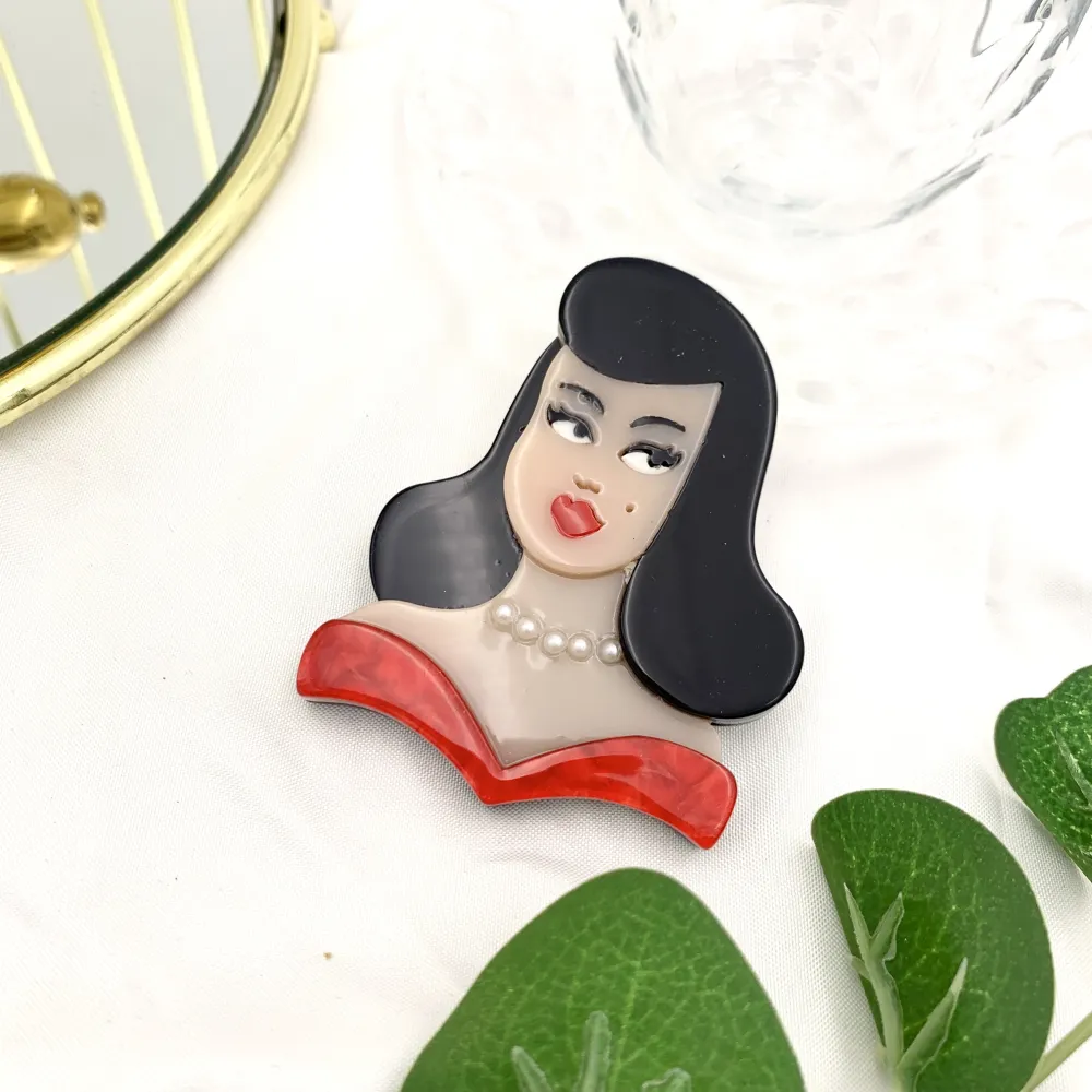 Donna-Spilla Moda in Resina - SPM-121-63