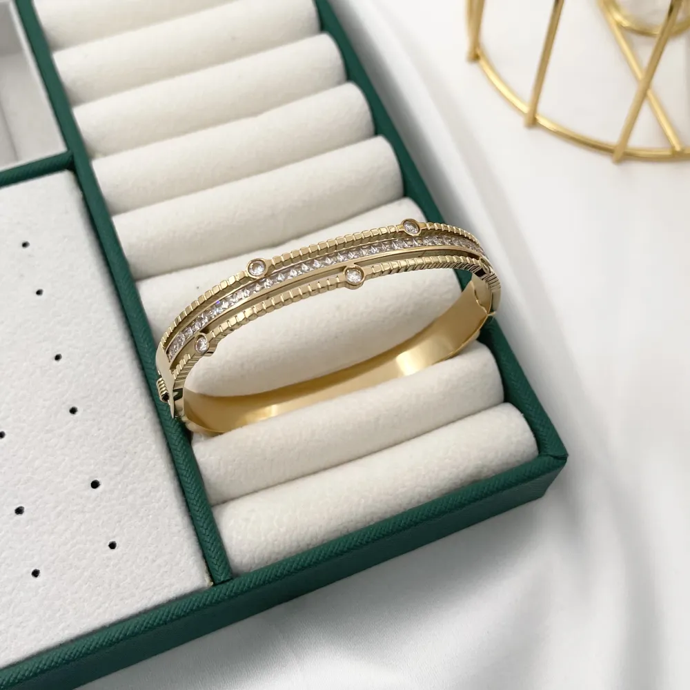 Tre Fili con Zirconia-Bracciale Rigido in Acciaio - BAR-413-2211