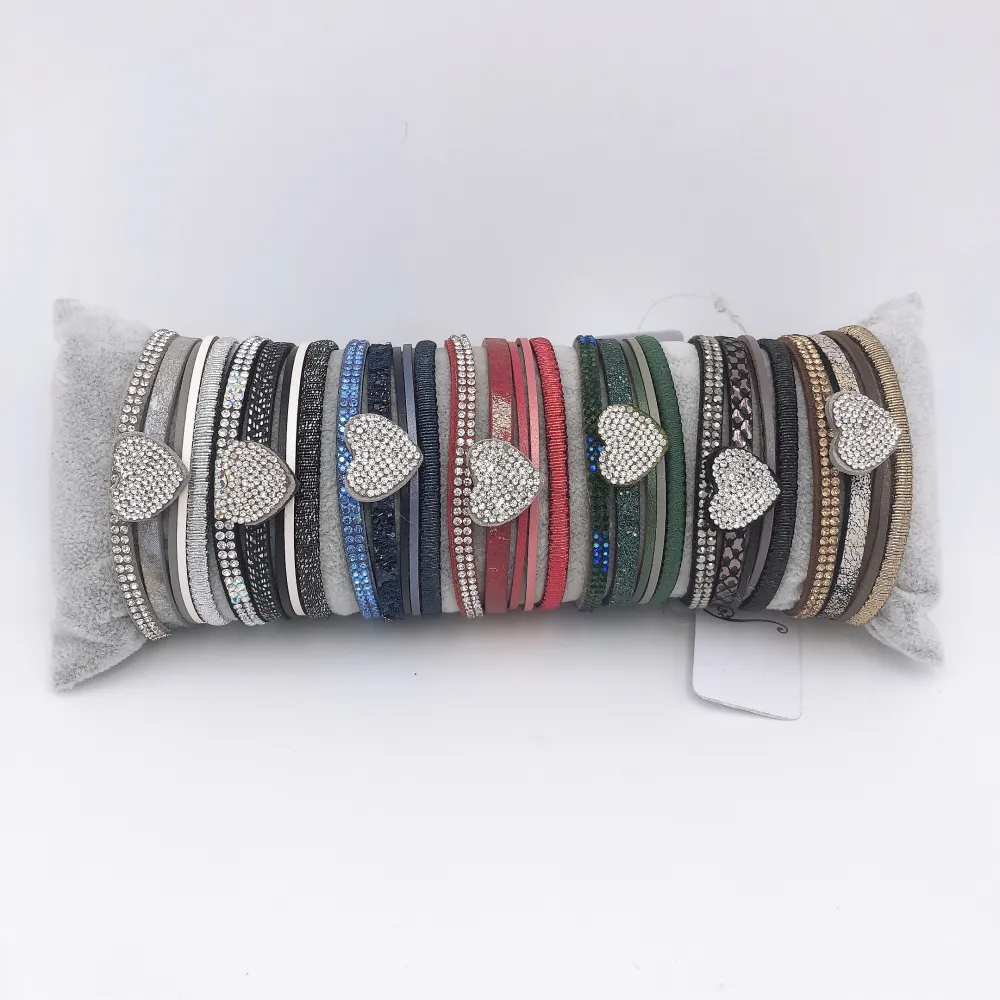 Bracciali con cuscino in omaggio - Cuore strass - Bracciale similpelle mix 7 pcs