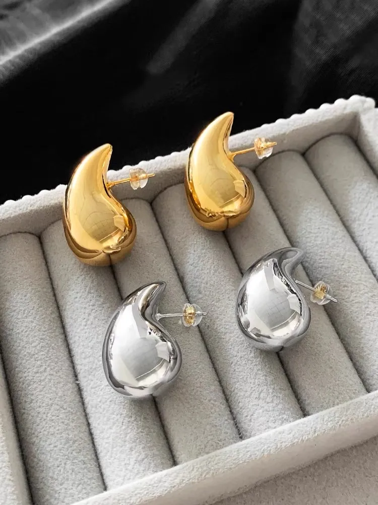 Goccia Media-Orecchini in Acciaio - OAP-103-AA3073E M 31mm