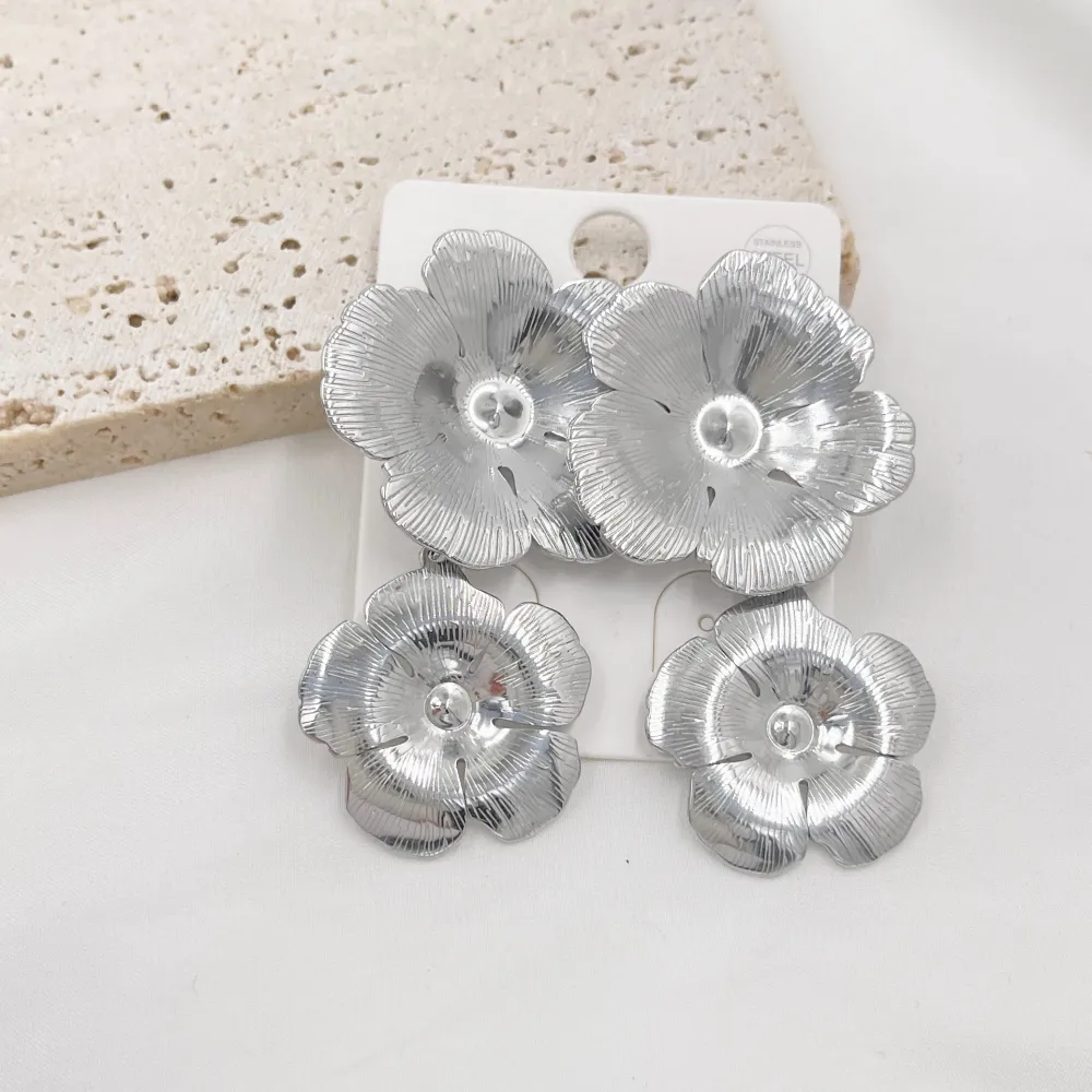 Fiore -Orecchini in Acciaio - OAP-413-837