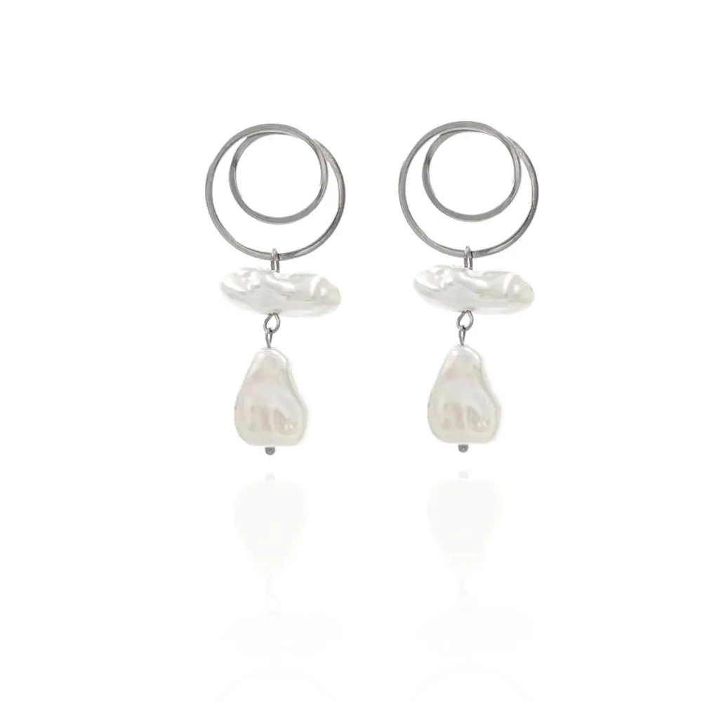 Doppio Cerchio con Perla-Orecchini in Acciaio - OAP-729-20