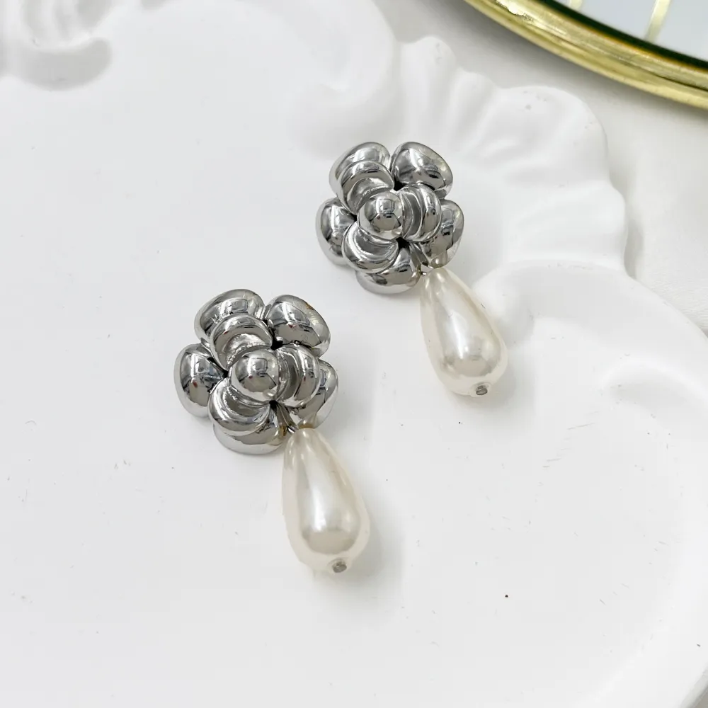 Fiore Rosa con Perla -Orecchini in Acciaio - OAP-732-360
