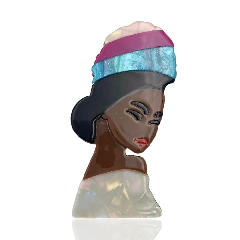 Donna-Spilla Moda in Resina - SPM-121-75