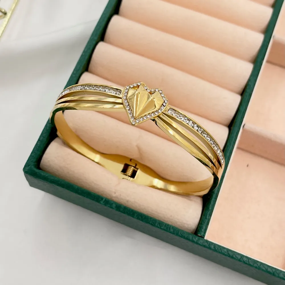 Cuore-Bracciale Rigido in Acciaio - BAR-413-8226