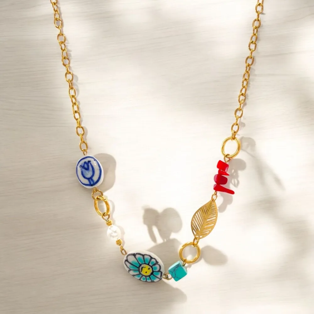 Foglia Soggetti in Ceramica -Collana Corta in Acciaio - CAC-765-51