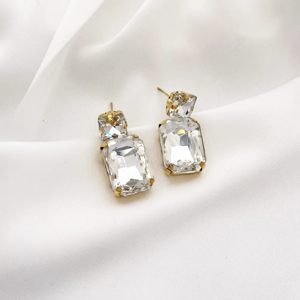 Punto Luce con Pendente Rettangolare-Orecchini in Acciaio - OAP-103-AA2738E