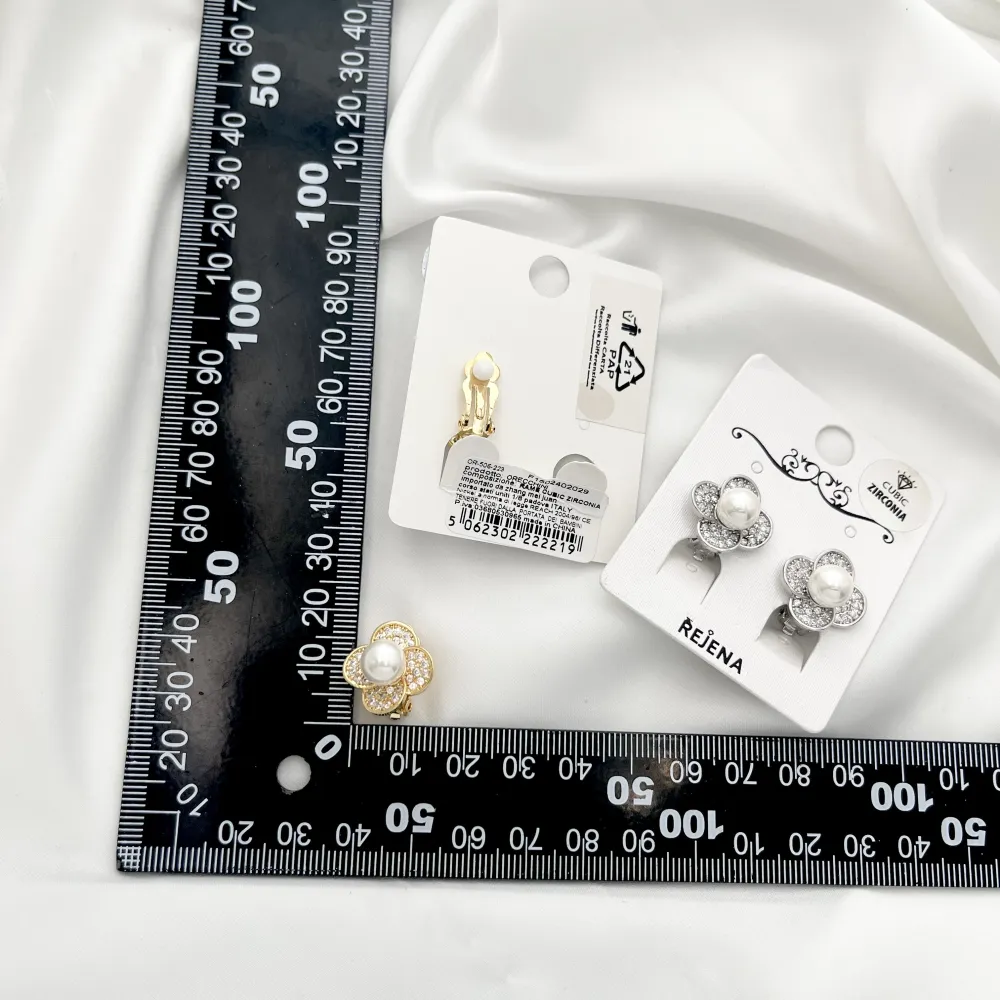 Fiore con Perla-Orecchini a Clips con Zirconia - OMK-506-223-226