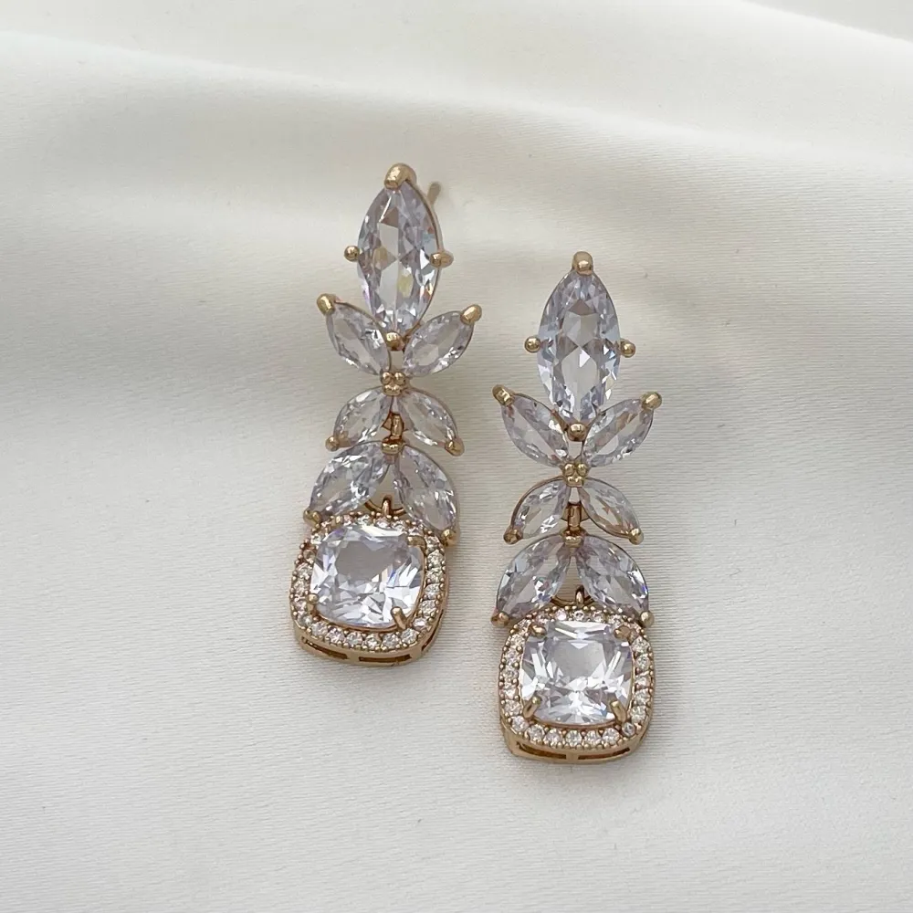 Foglia con Quadrato-Orecchini con Zirconia - OMZ-506-251