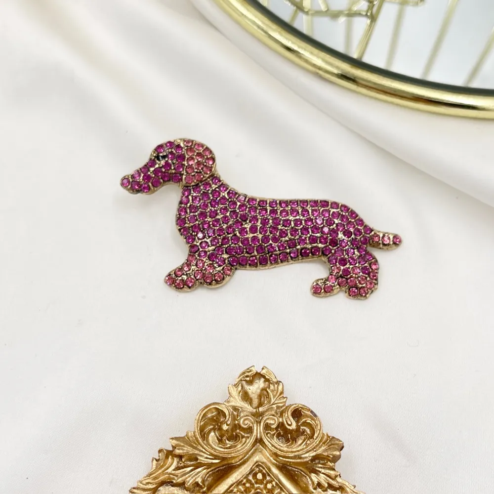 Cagnolino Bassotto -Spilla Media in Metallo - SPM-312-333