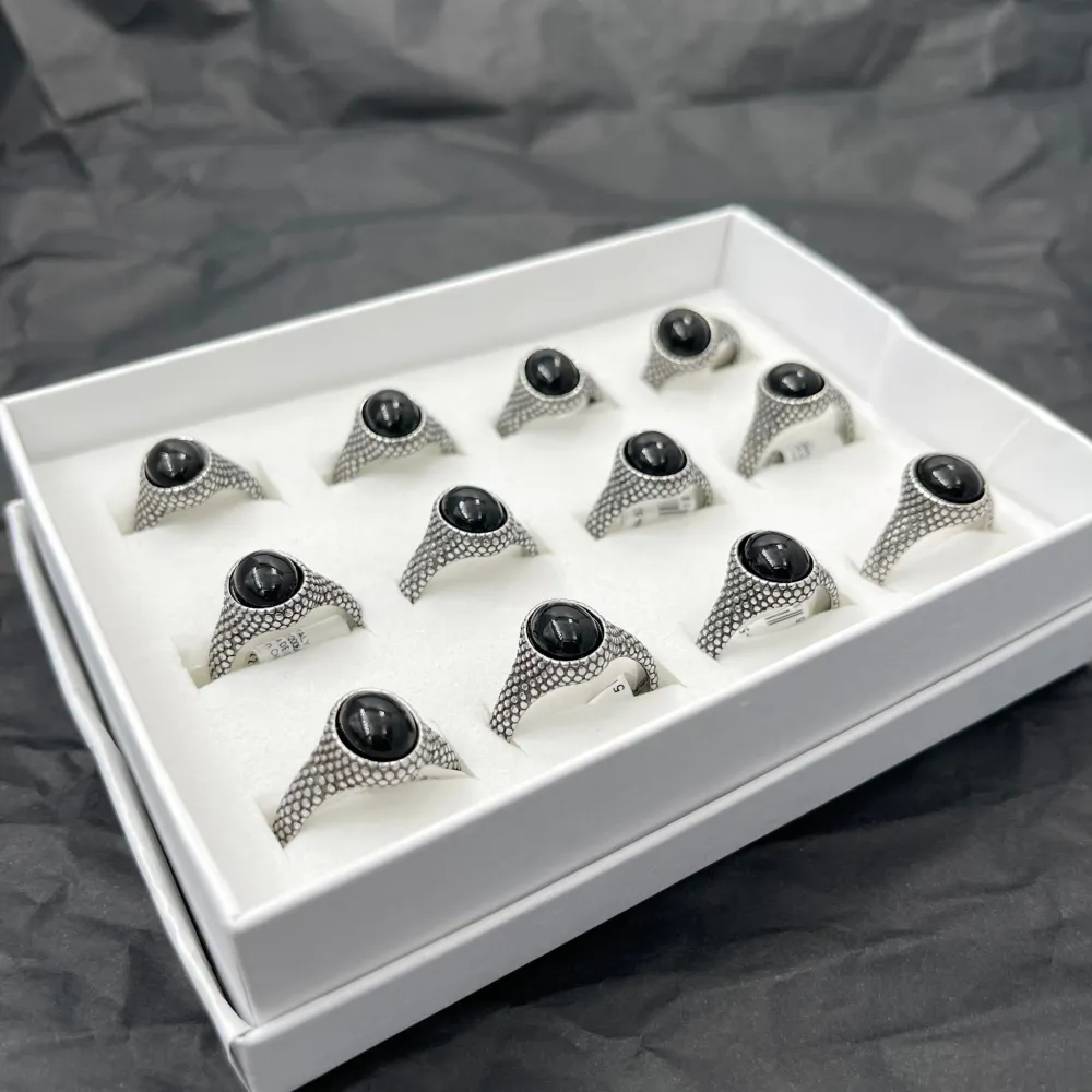 Pietra Nera-Anello in Acciaio con Misure - AAM-518-230