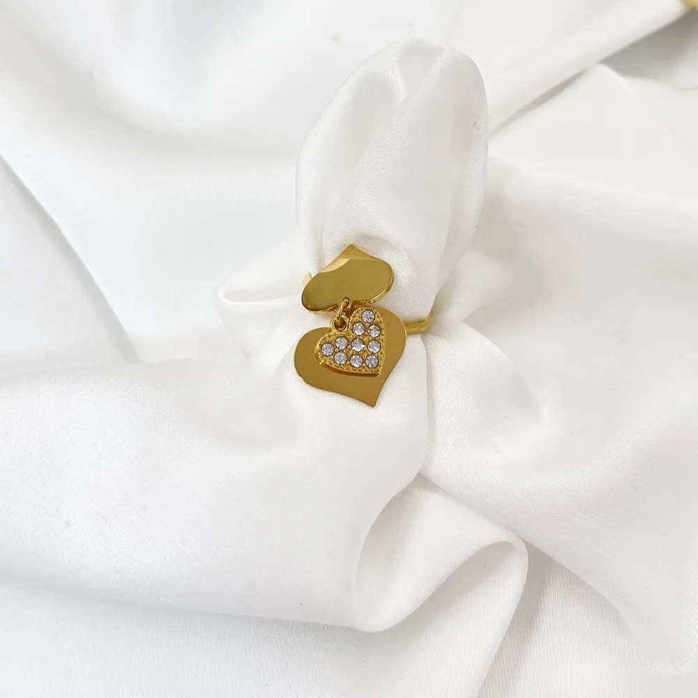 Tre Cuori Pendenti con Strass-Anello Regolabile in Acciaio - AAR-103-AA4553R