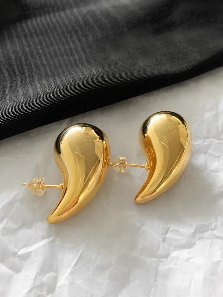 Goccia Media-Orecchini in Acciaio - OAP-103-AA3073E M 31mm