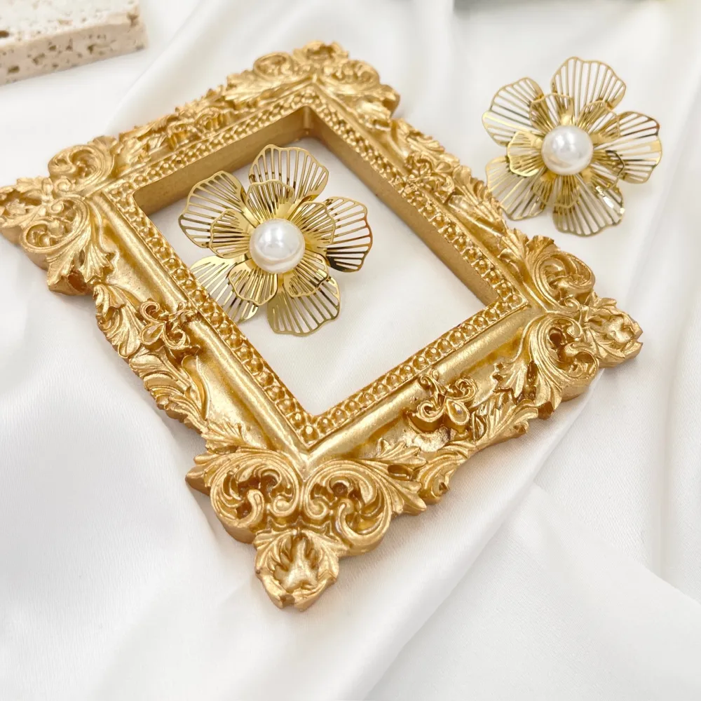 Fiore con Perla -Orecchini in Acciaio - OAP-413-2107