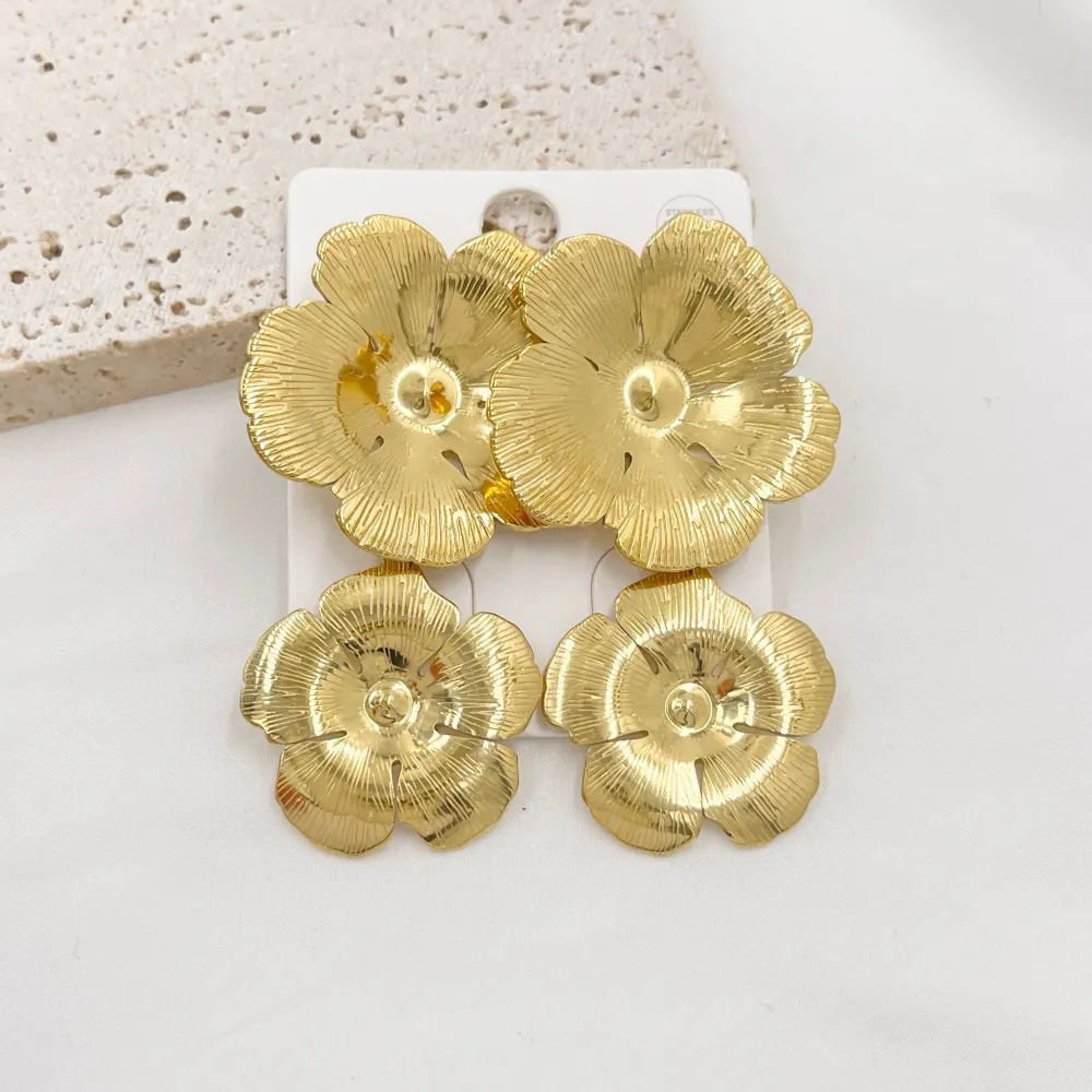 Fiore -Orecchini in Acciaio - OAP-413-837