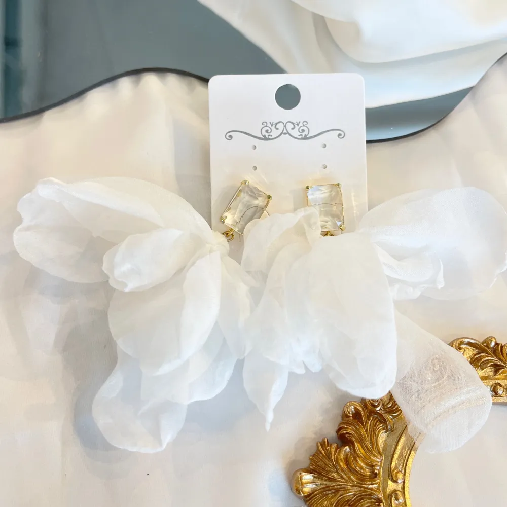 Punto Luce con Petali  -Orecchini Moda - OMM-769-02