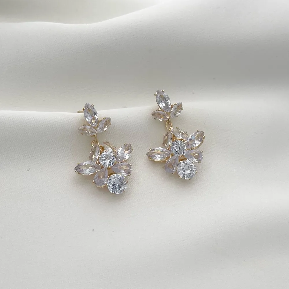 Fiore Pendente-Orecchini con Zirconia - OMZ-416-L18