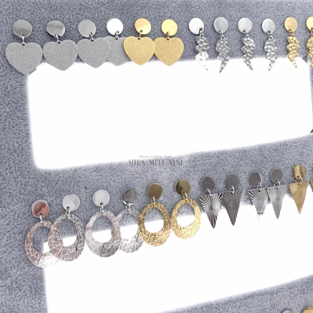 OPA7741-Pendenti Misto-18 Paia Orecchini in Acciaio + Espositor - OPA104-SD-139-Pendenti Misto-18 Paia Orecchini in Acciaio