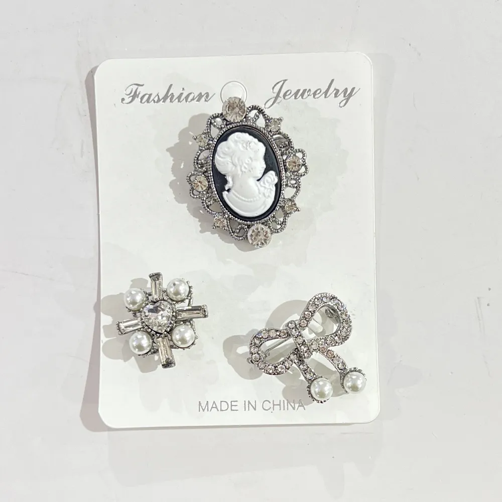 Cameo Fiocco Sacro Cuore-Set 3Pz Spille in Metallo - SP-312-392