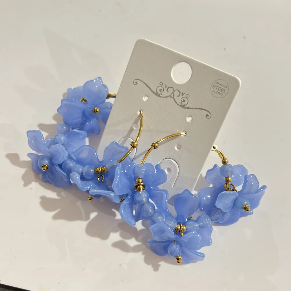 Cerchio con Fiore-Orecchini in Acciaio - OR-732-613