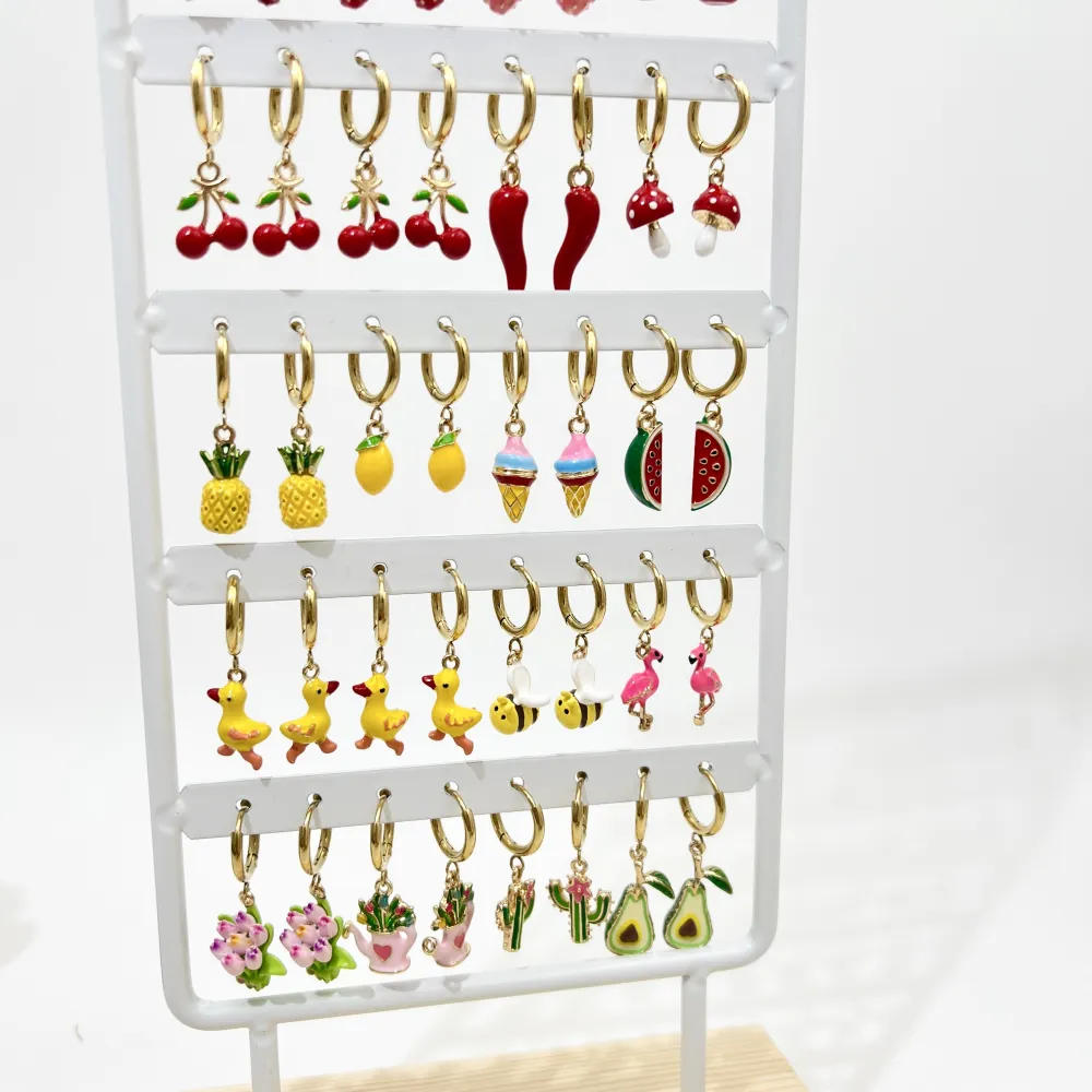 Mix Smaltato-24Paia Orecchini in Acciaio Incluso Espositore - OR-413-2534