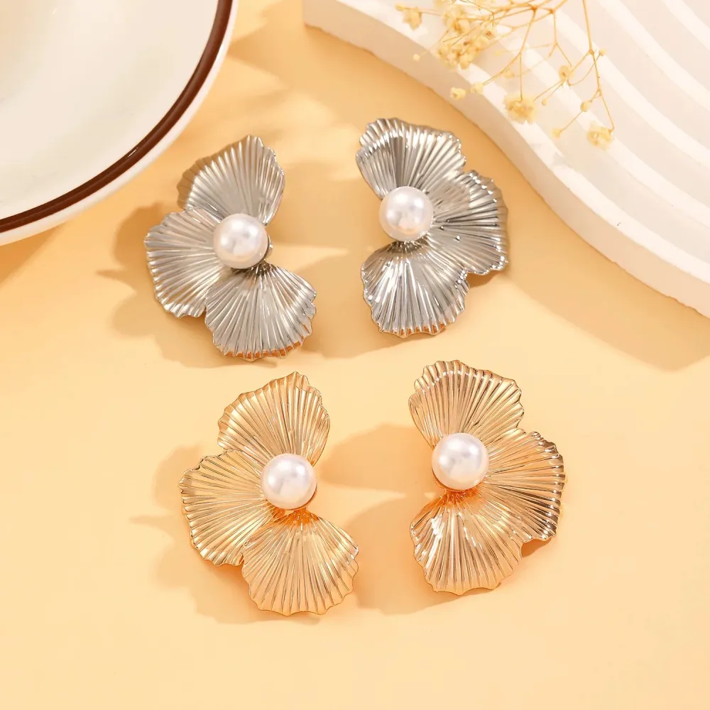 Rosa con perla -Orecchini in Acciaio - OR-413-7374