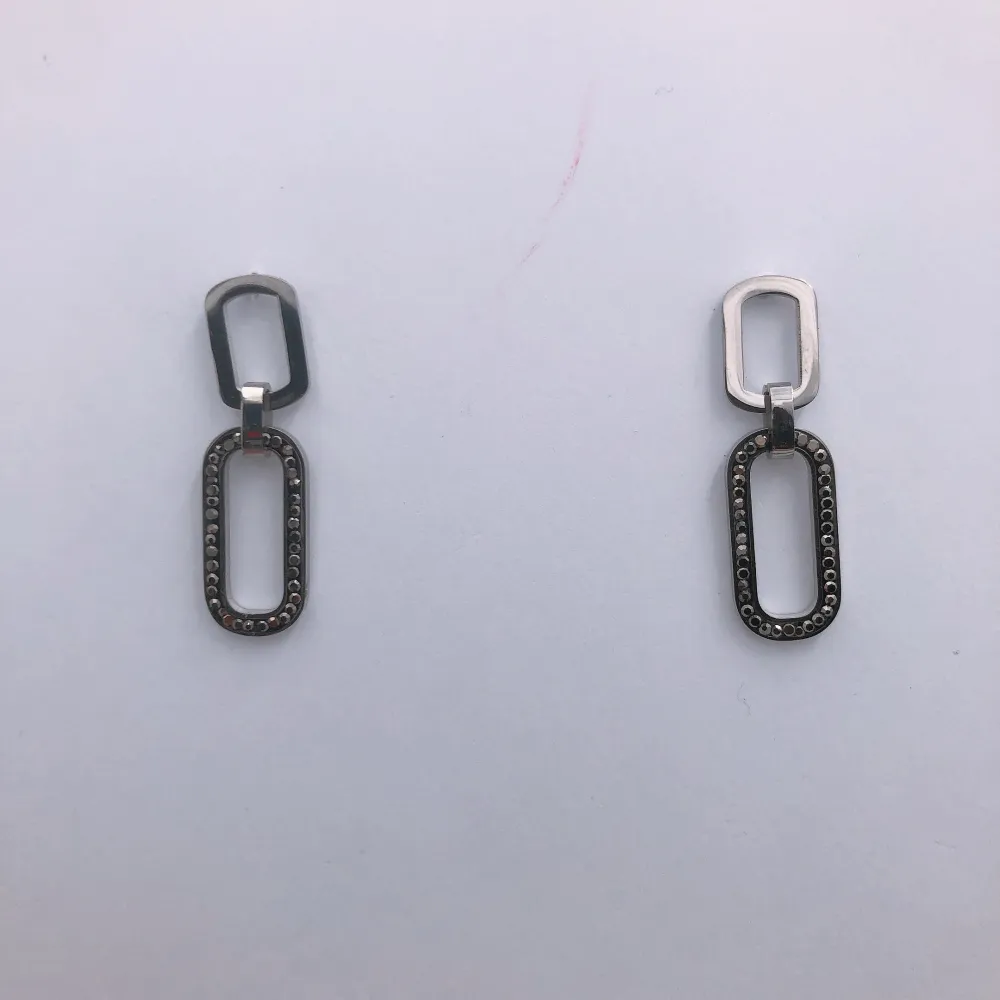 Catena doppia - Orecchini pendenti in acciaio_Nero_1