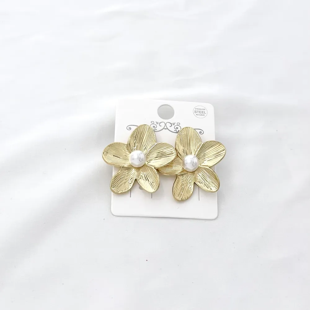 Fiore con perla-Orecchini Moda in Acciaio - OR-413-452