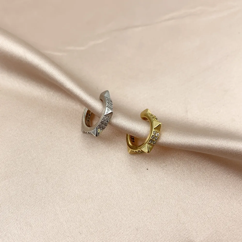 EAK7352-Borchie -Earcuff_2