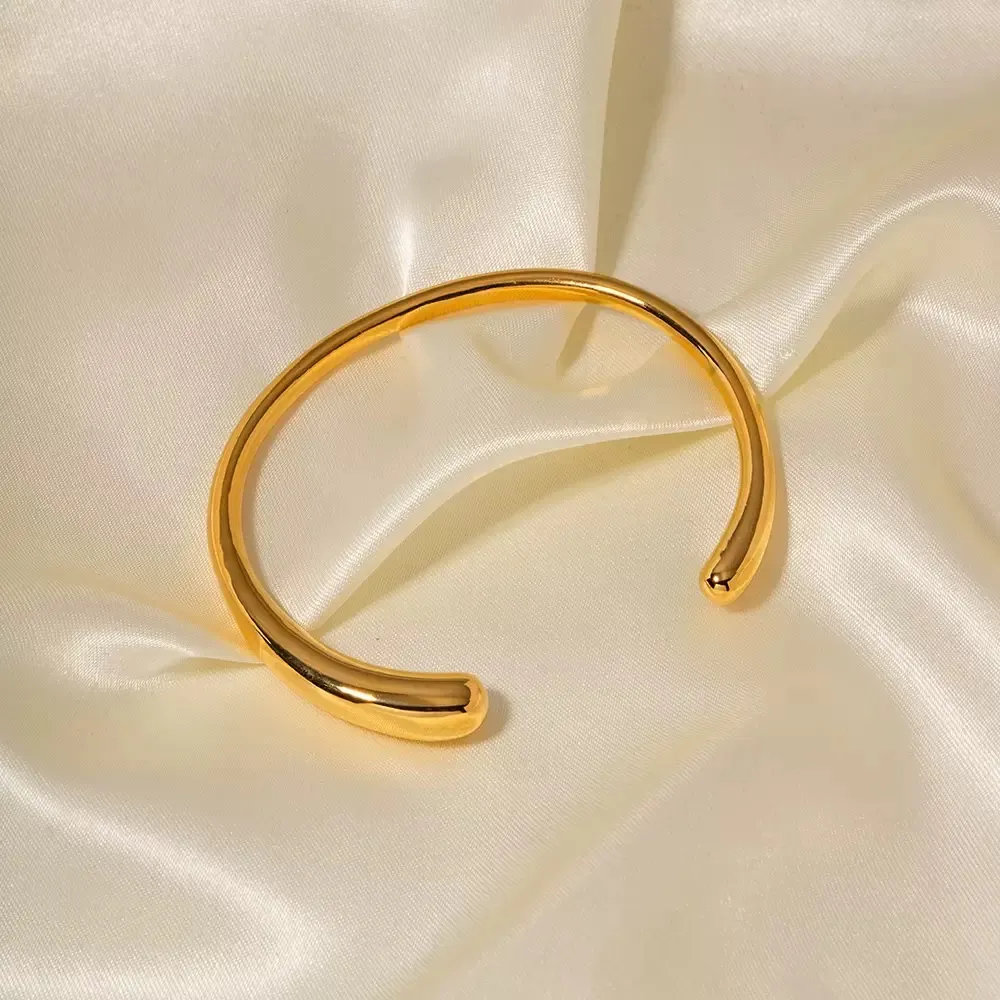 Bracciale Rigido in Acciaio - BR-103-AA6151B
