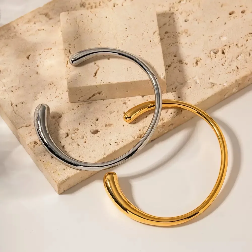 Bracciale Rigido in Acciaio - BR-103-AA6151B