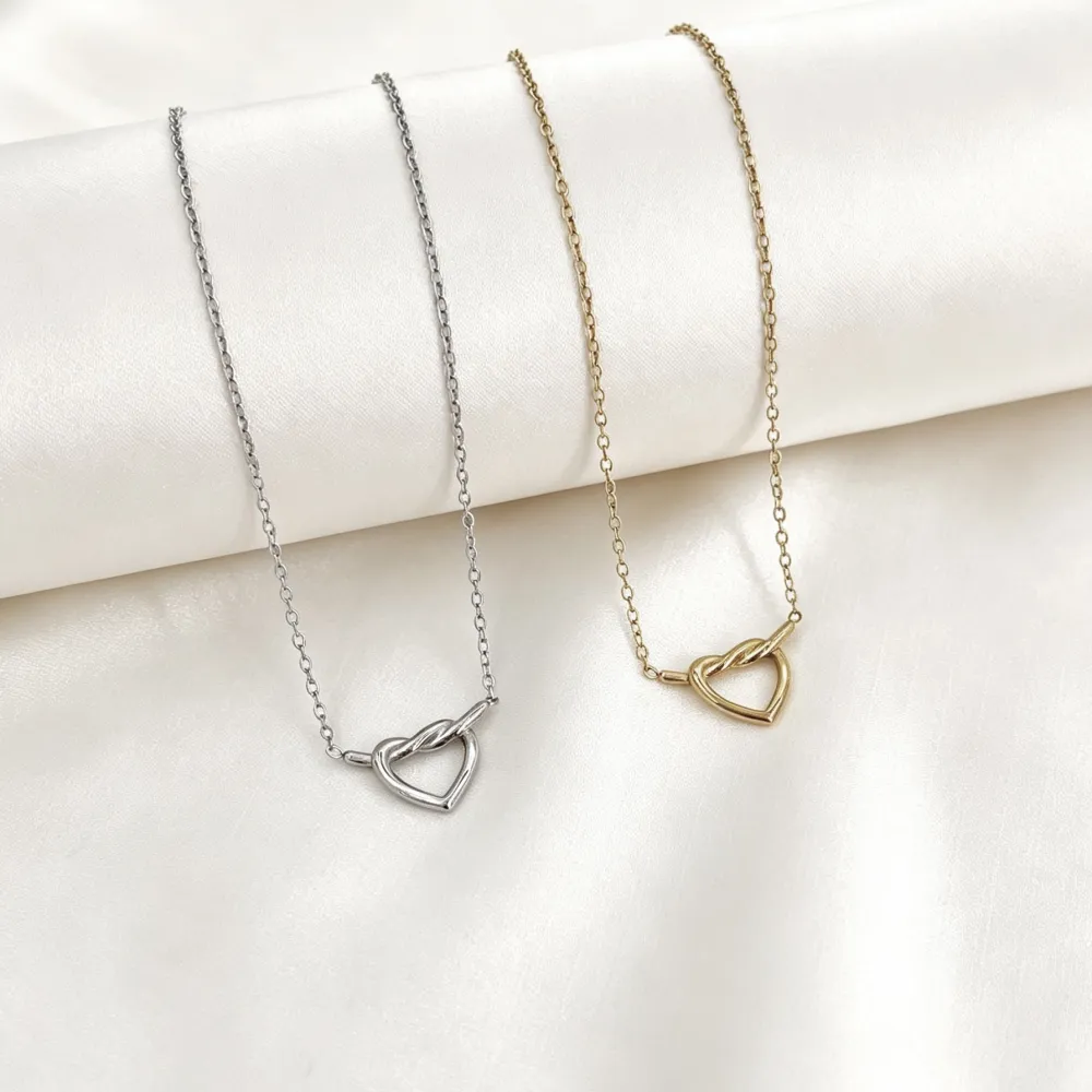 Cuore Nodo-Collana Corta in Acciaio - CL-413-3790