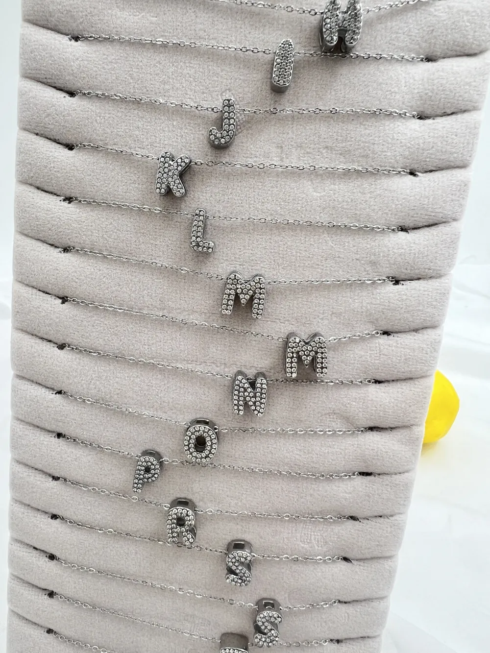 Mix lettera -24pz Collane Corte in Acciaio - CL-795-10547-566