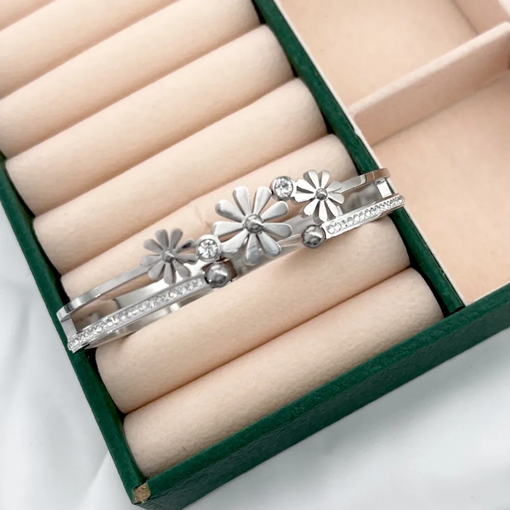 Margherita e punto luce-Bracciale Rigido in Acciaio - BR-413-8905