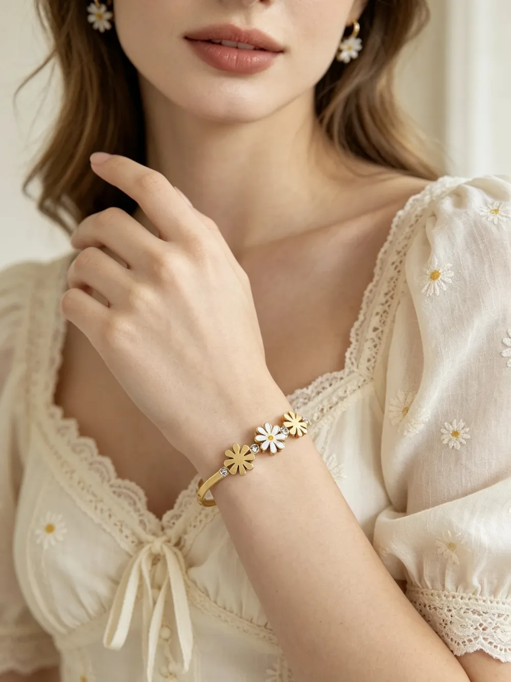 Margherita e punto luce-Bracciale Rigido in Acciaio - BR-413-9704