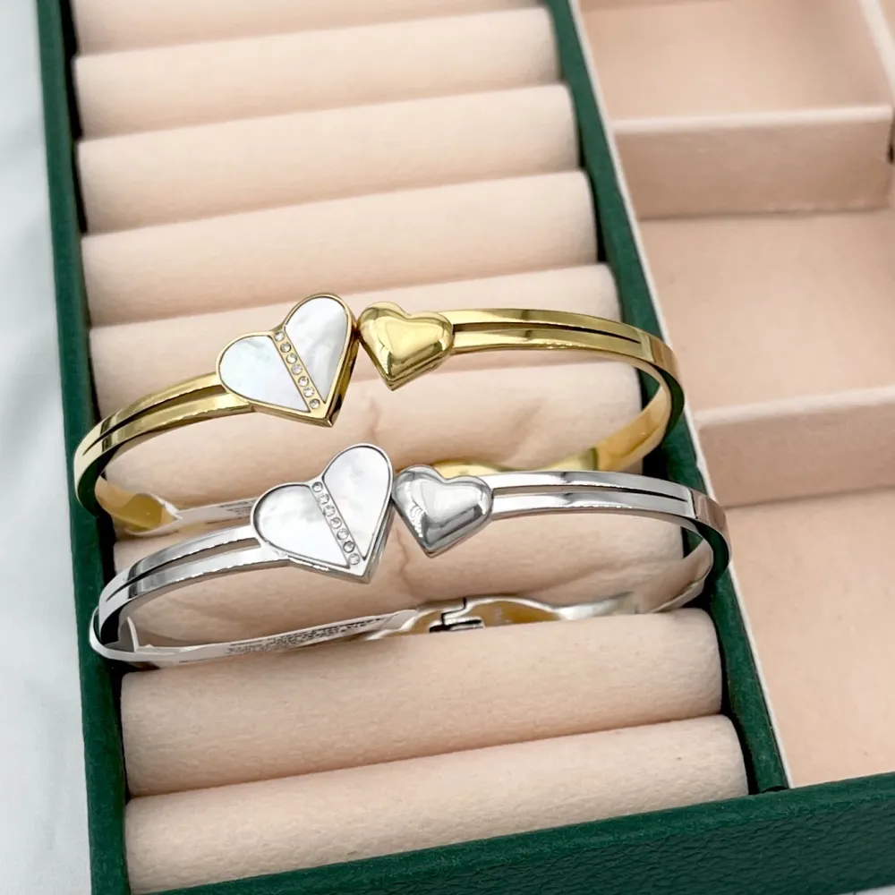 Due cuori-Bracciale Rigido in Acciaio - BR-413-8325