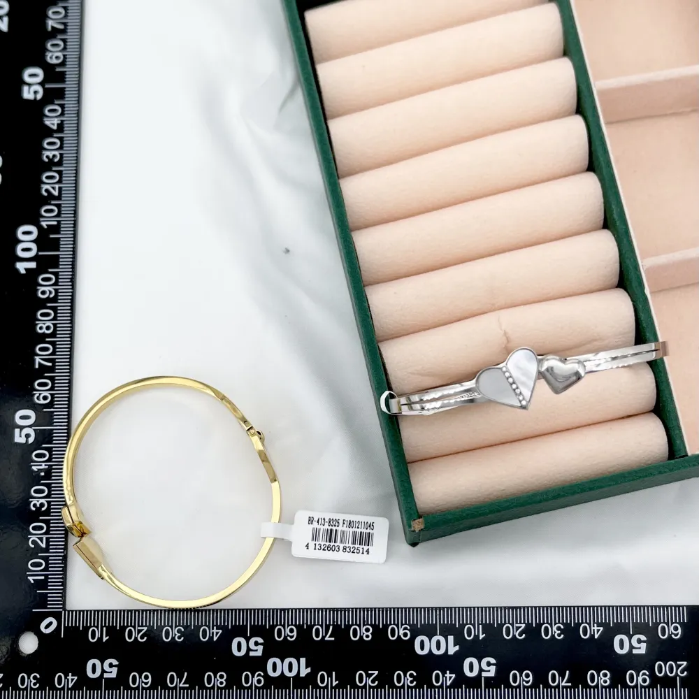 Due cuori-Bracciale Rigido in Acciaio - BR-413-8325