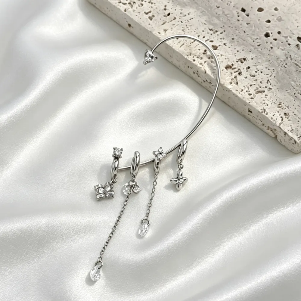 Quadrifoglio-Earcuff in Acciaio con zirconi - OR-795-22504