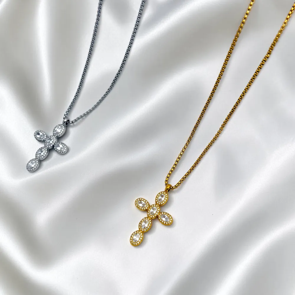 Croce-Collana Corta in Acciaio - CL-103-AA7356N